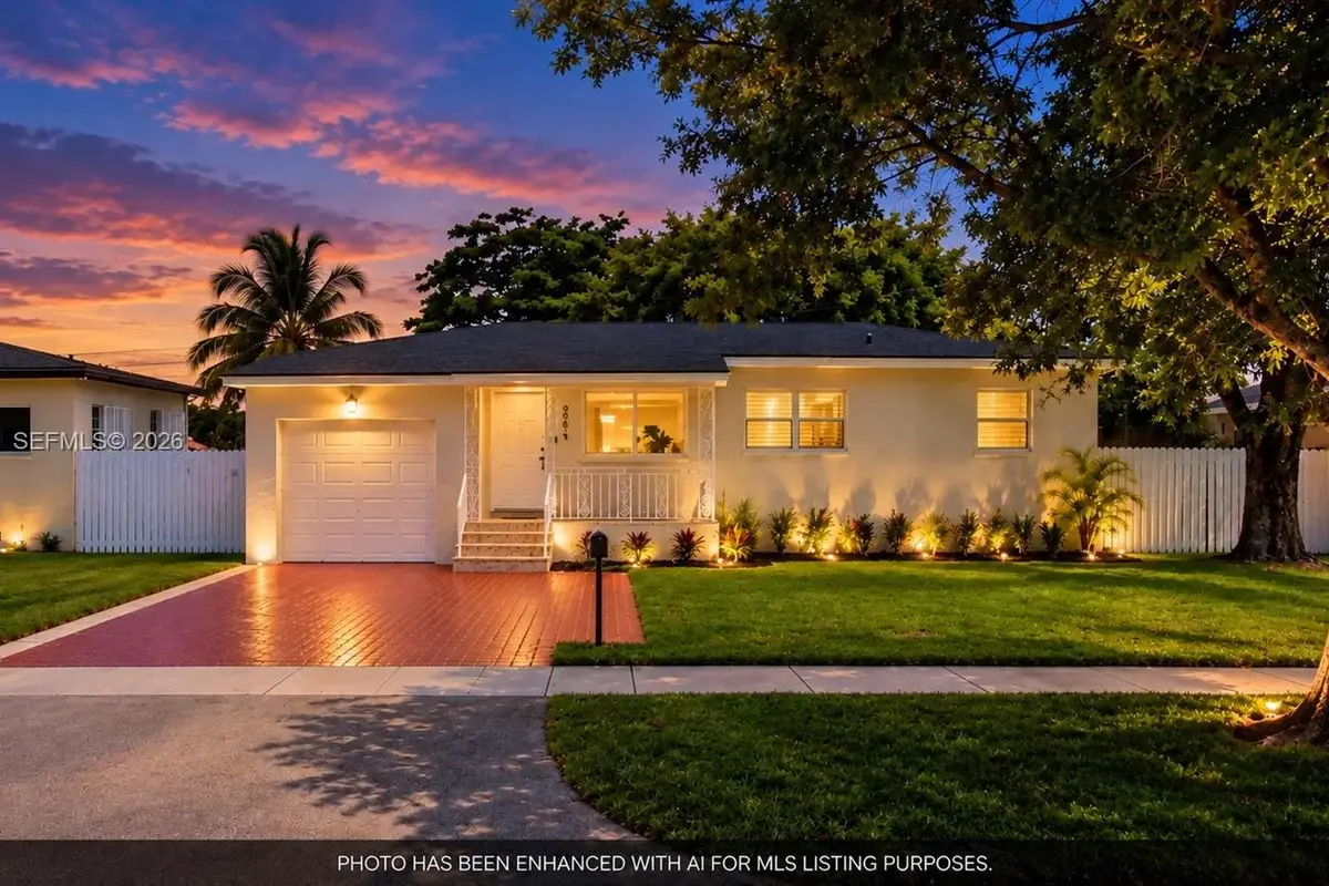 6361 Tamiami Canal Rd, Miami: photo 1 of 31