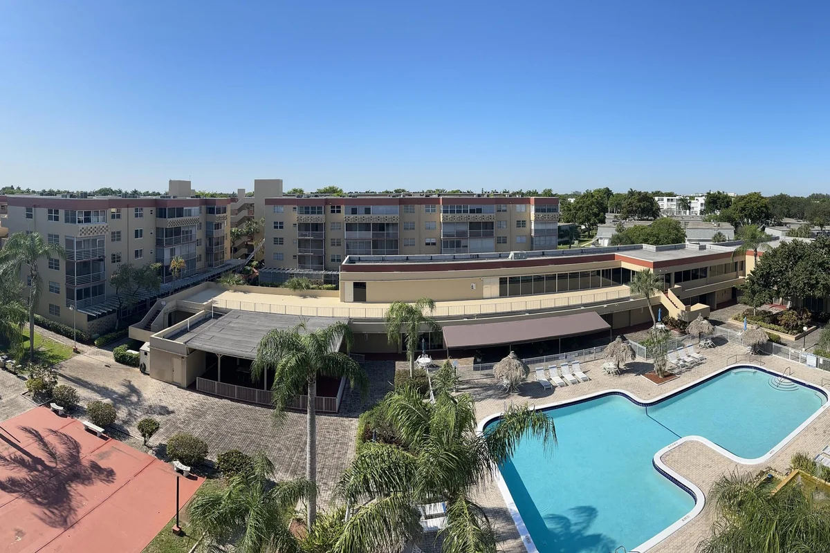 404 NW 68th Ave #205, Plantation: photo 1 of 50
