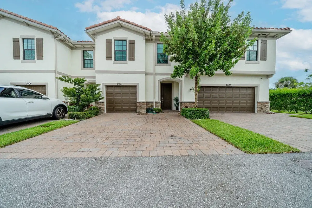 2004 Sugar Maple Dr, Palm Beach Gardens: photo 1 of 30