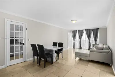 18011 Biscayne Blvd #902, Aventura: photo 1 of 34