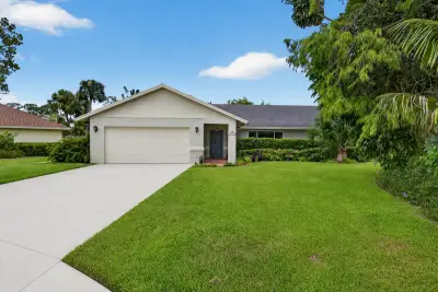 12224 Gingerwood Ln, Wellington: photo 1 of 70