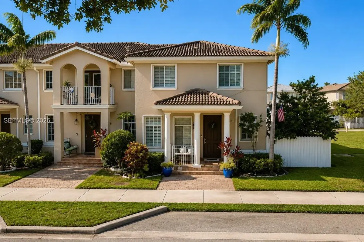 14131 SW 275th St, Homestead: photo 1 of 24