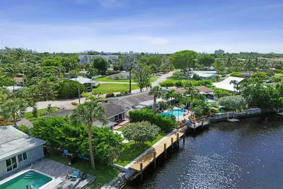 316 NW 20th St, Wilton Manors: photo 1 of 51