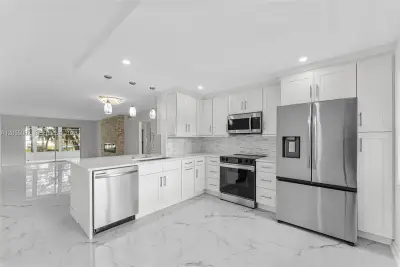 2303 Lucaya Ln #H2, Coconut Creek: photo 1 of 32
