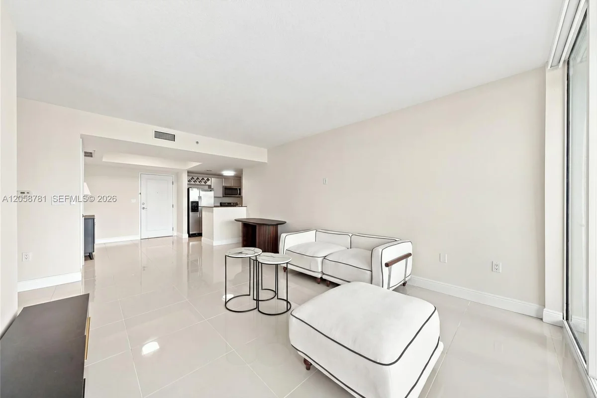 1861 S River Dr #2209, Miami: photo 1 of 1