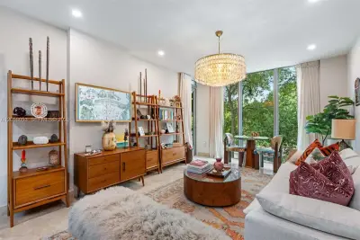 3001 SW 27th Ave #201, Miami: photo 1 of 23