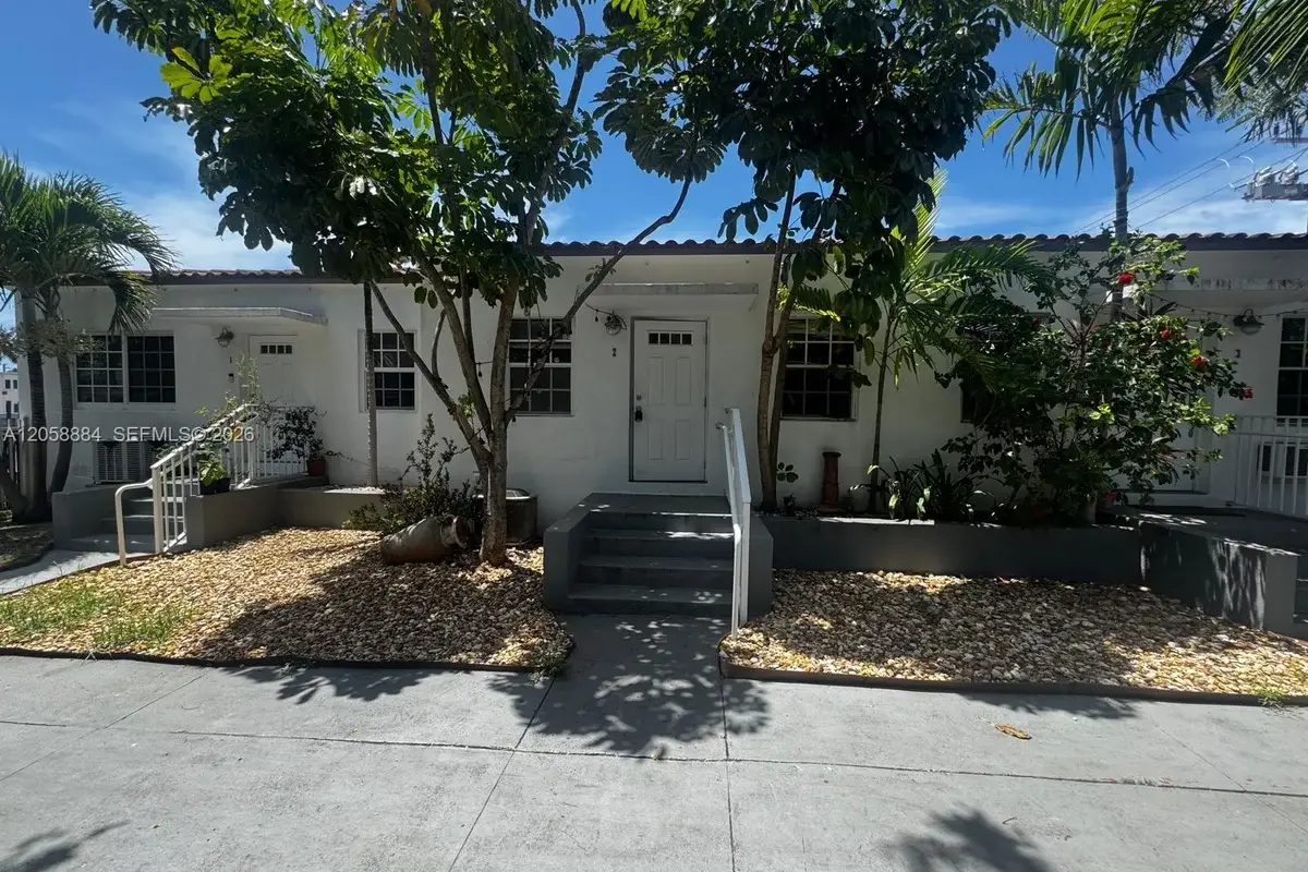 8335 Crespi Blvd #2, Miami Beach: photo 1 of 15