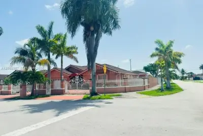 3179 SW 139th Ct, Miami: photo 1 of 31