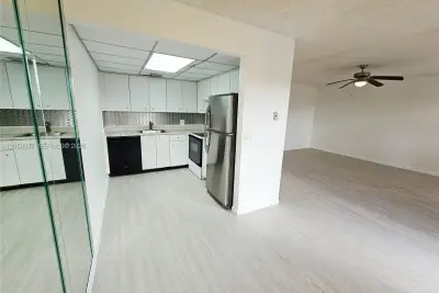 13250 SW 7th Ct #402L, Pembroke Pines: photo 1 of 25