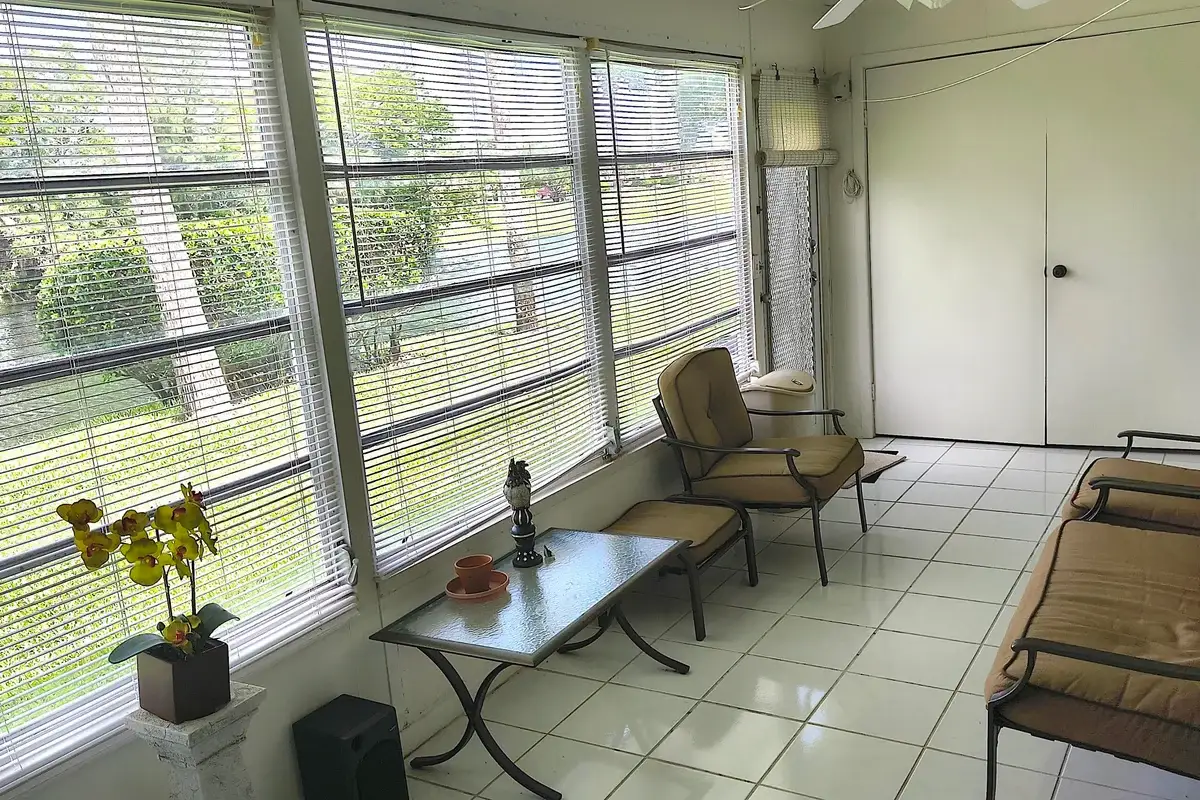 173 Lake Meryl Dr, West Palm Beach: photo 1 of 19