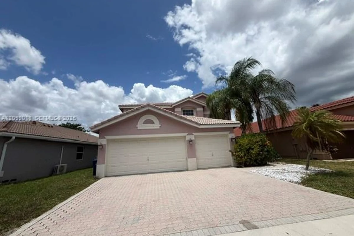 5402 NW 120th Ave, Coral Springs: photo 1 of 34