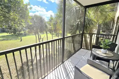 5530 NW 44th St #306C, Lauderhill: photo 1 of 40