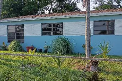 2731 NW 16th Ct, Fort Lauderdale: photo 1 of 9