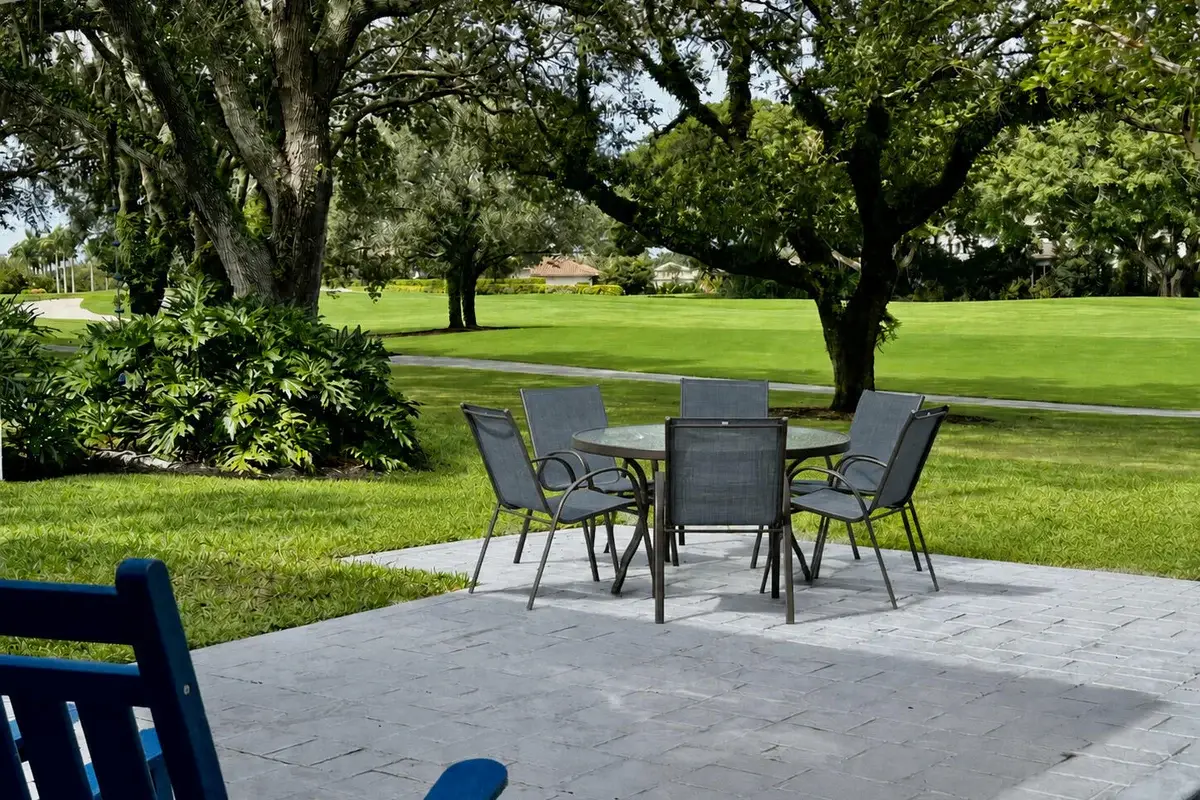 2295 NW 53rd St, Boca Raton: photo 1 of 32