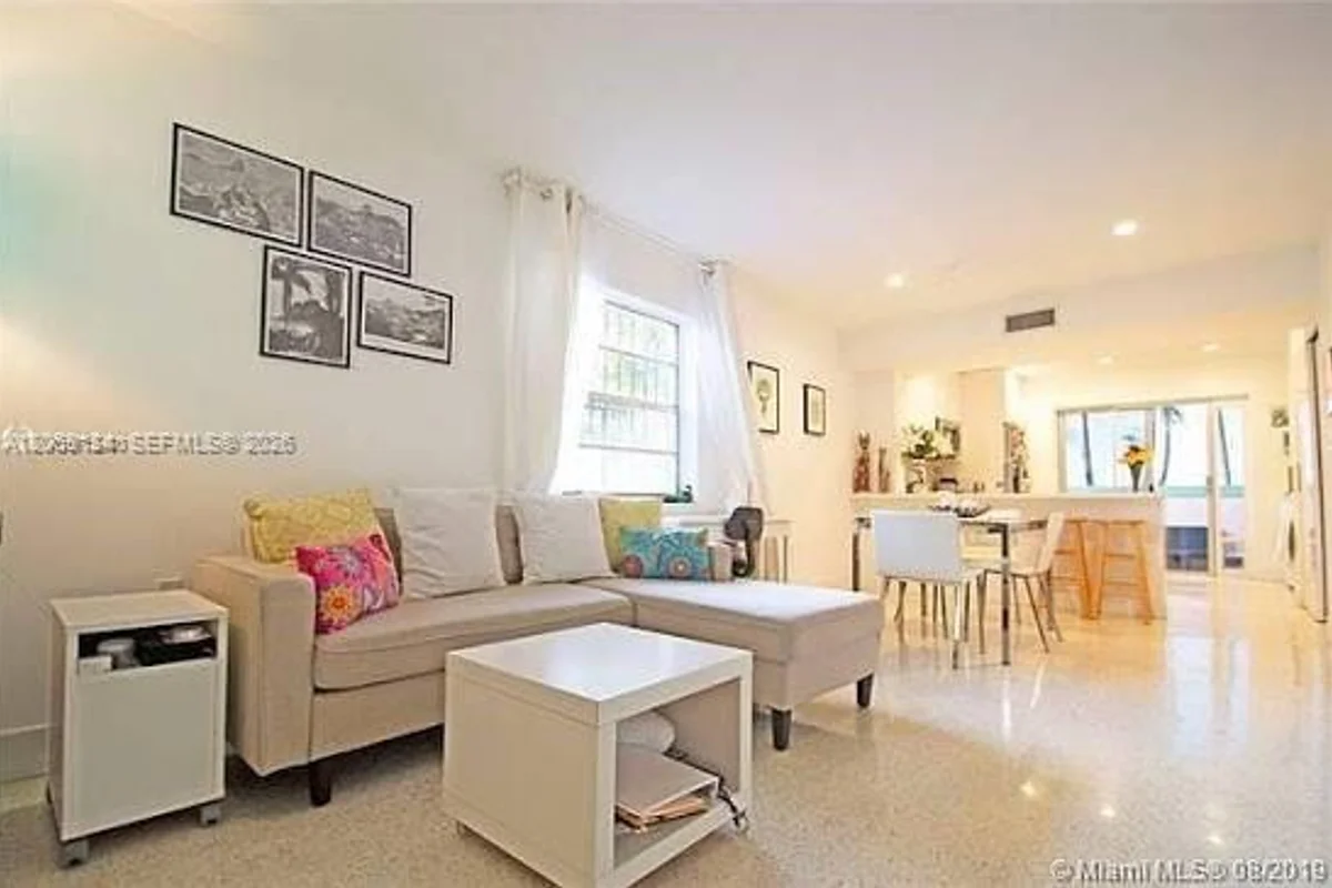 937 Michigan Ave #1, Miami Beach: photo 1 of 3