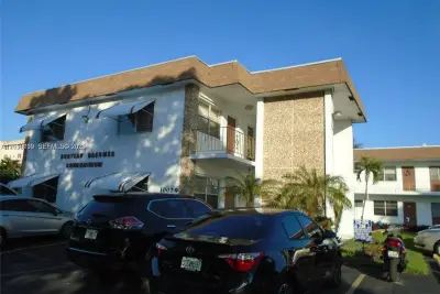 1007 N 19th Ave #19, Hollywood: photo 1 of 7
