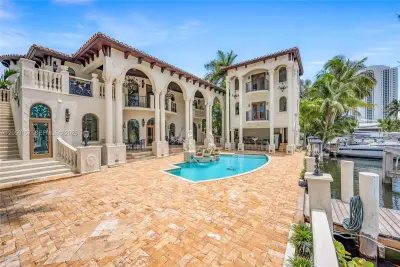 270 Atlantic Ave, Sunny Isles Beach: photo 1 of 78