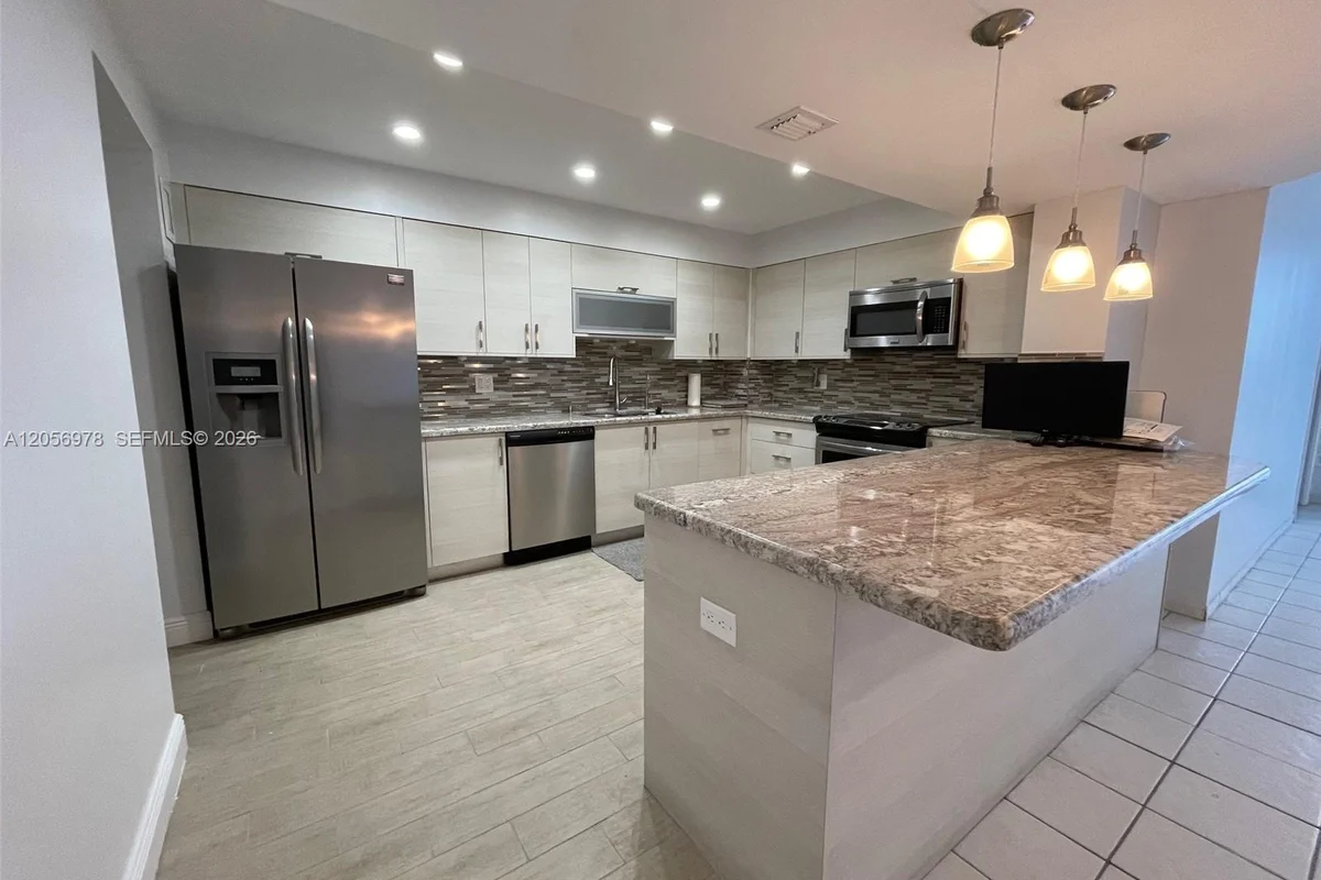 5825 Collins Ave #7B, Miami Beach: photo 1 of 21