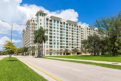 480 Hibiscus St #515, West Palm Beach: photo 1 of 37