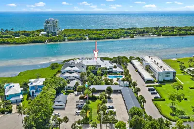 200 Waterway Rd #208, Tequesta: photo 1 of 29