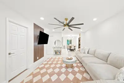 8026 SW 20th Ct, Davie: photo 1 of 19