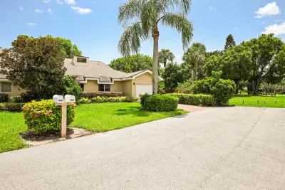 6858 Fountains Cir, Lake Worth: photo 1 of 56