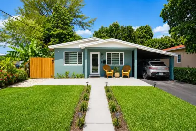 412 S 24th Ave, Hollywood: photo 1 of 12