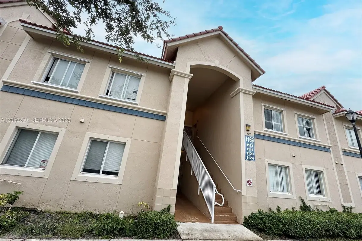 1169 Golden Lakes Blvd #1123, West Palm Beach: photo 1 of 18