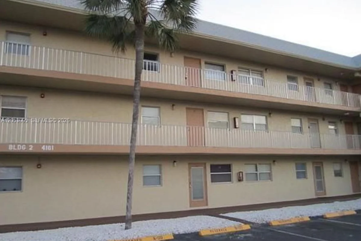 4161 NW 26th St #304, Lauderhill: photo 1 of 1