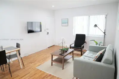 215 Antilla Ave #2, Coral Gables: photo 1 of 12