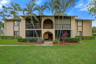 429 Pine Glen Ln #C-2, Greenacres: photo 1 of 33