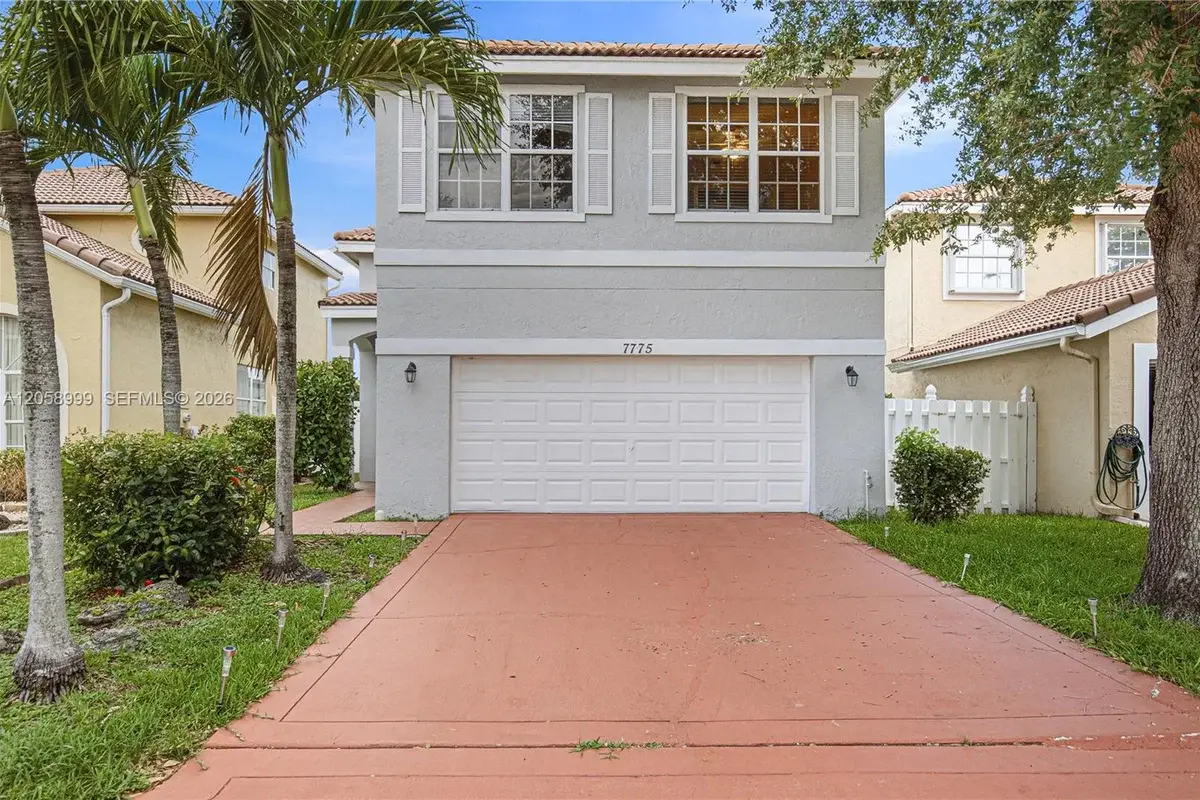 7775 Springfield Lake Dr, Lake Worth: photo 1 of 33