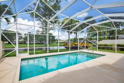 150 Euphrates Cir, Palm Beach Gardens: photo 1 of 66