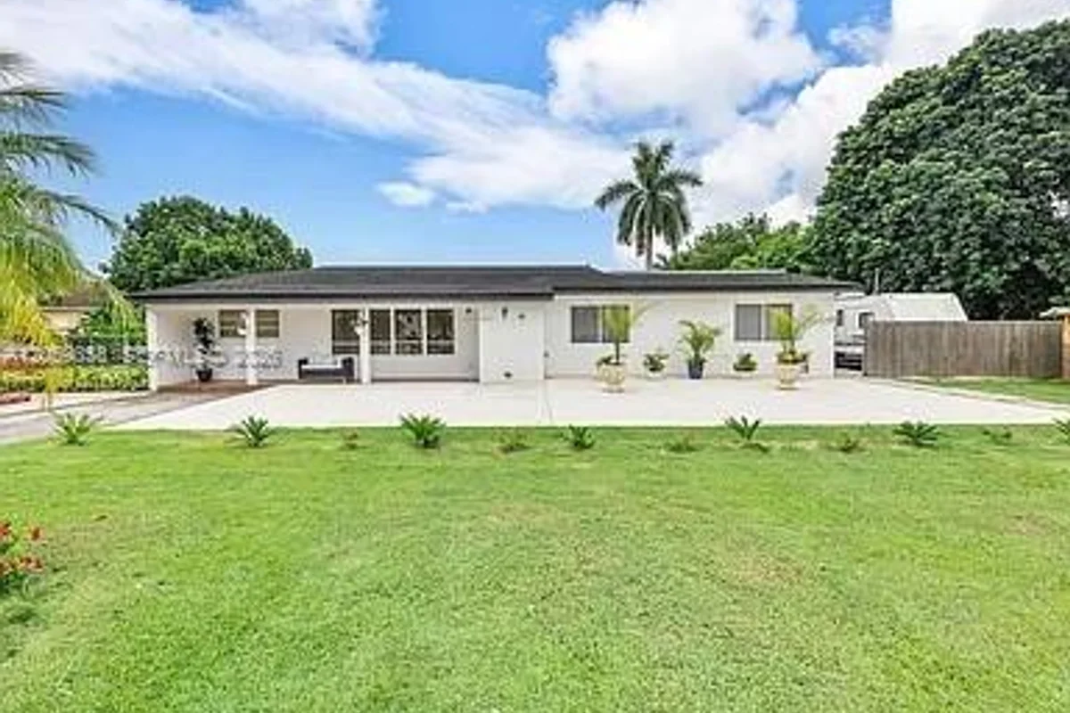 28835 SW 162nd Ave, Homestead: photo 1 of 18