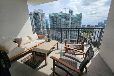 999 SW 1st Ave #3004, Miami: photo 1 of 39