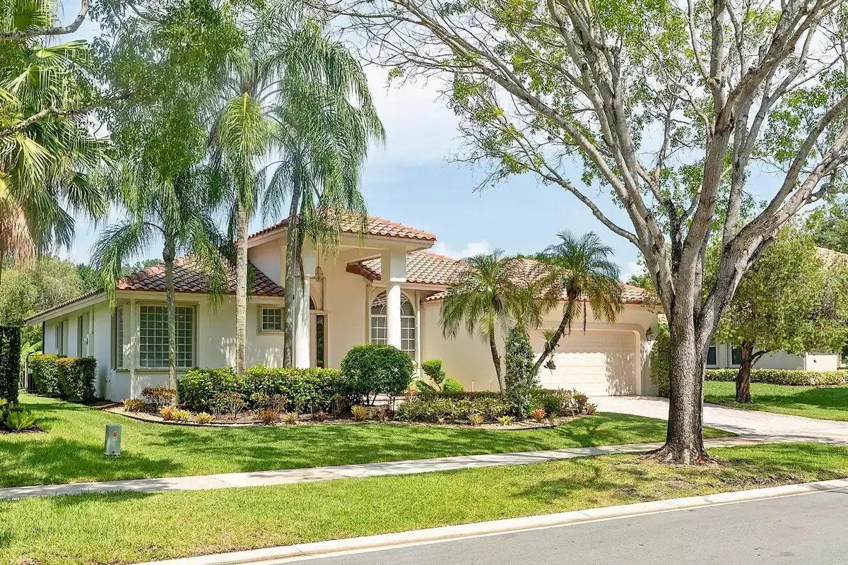 875 Bayside Ln, Weston: photo 1 of 43