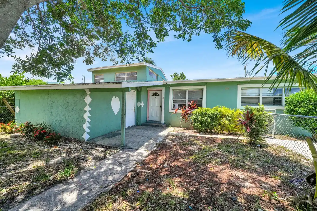 111 Ocean Pkwy, Boynton Beach: photo 1 of 14
