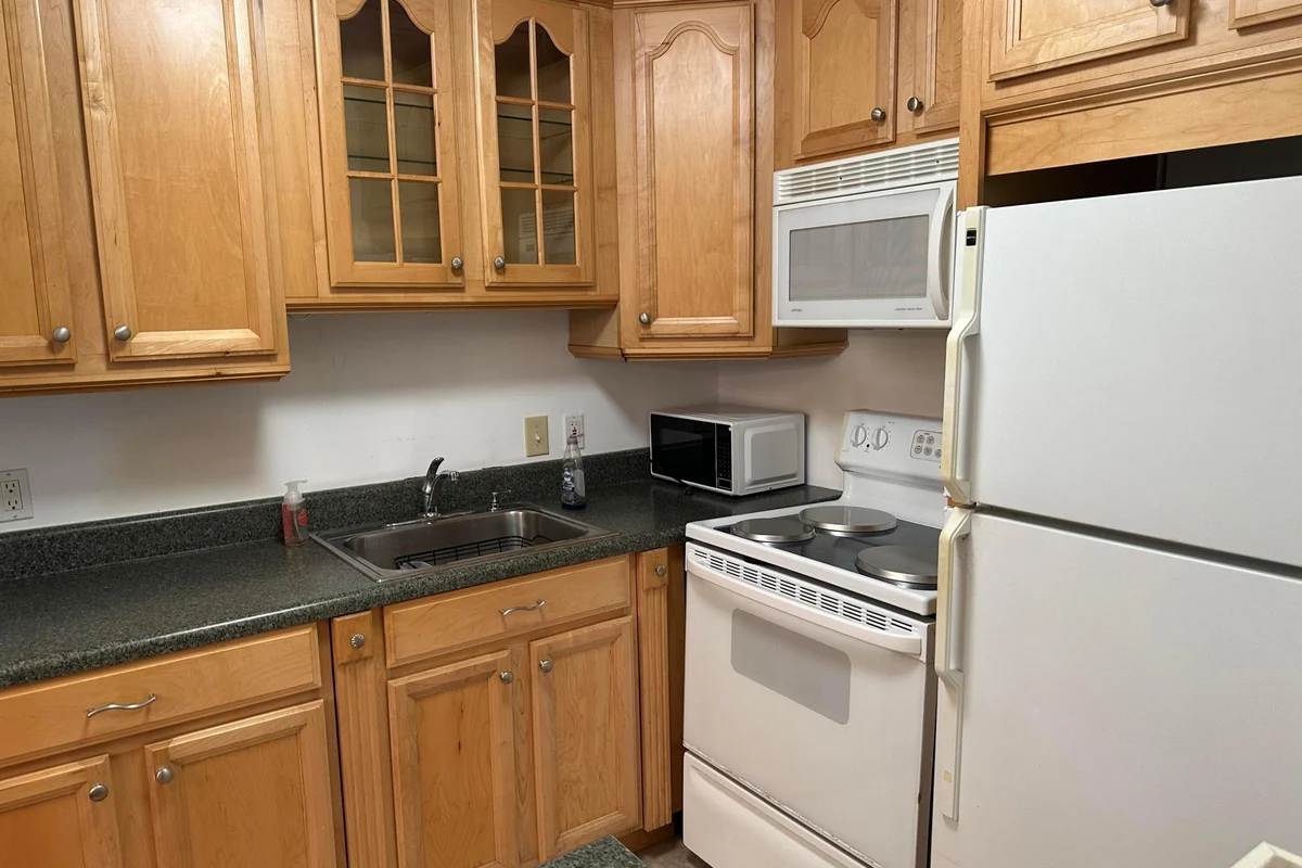 2 Canterbury A, West Palm Beach: photo 1 of 8