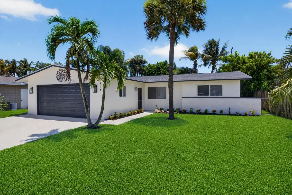 514 Riverside Dr, Palm Beach Gardens: photo 1 of 33
