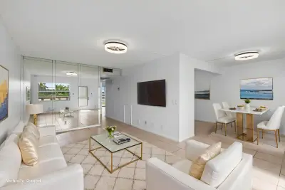 4028 Hythe B, Boca Raton: photo 1 of 101