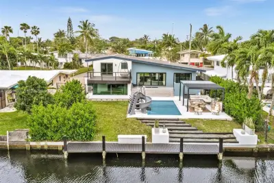 2448 Okeechobee Ln, Fort Lauderdale: photo 1 of 20