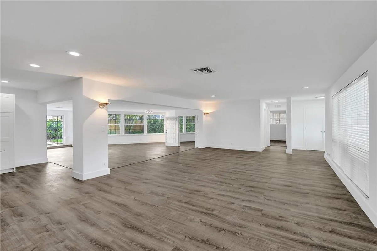 5981 NE 22nd Way, Fort Lauderdale: photo 1 of 32