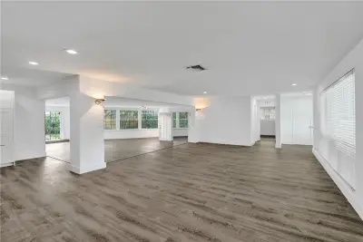 5981 NE 22nd Way, Fort Lauderdale: photo 1 of 32