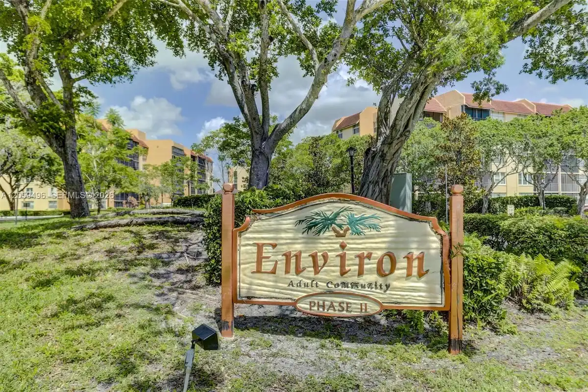 3821 Environ Blvd #406, Lauderhill: photo 1 of 43
