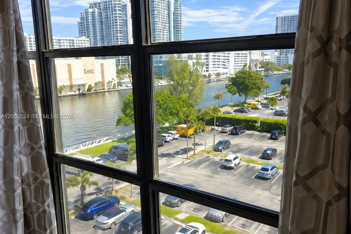 800 Parkview Dr #716, Hallandale Beach: photo 1 of 23