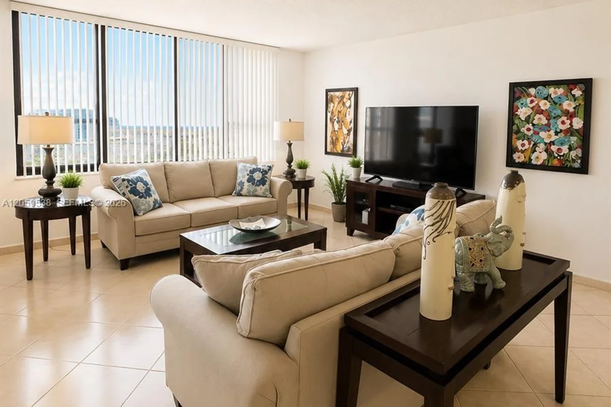 3505 S Ocean Dr #401, Hollywood: photo 1 of 9