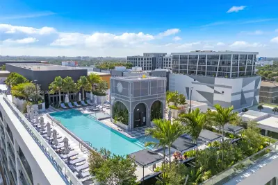 2700 NW 2nd Ave #422, Miami: photo 1 of 57
