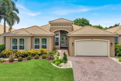 10469 Whitewind Cir, Boynton Beach: photo 1 of 61