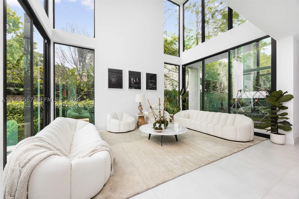 5630 Pine Tree Dr, Miami Beach: photo 1 of 35