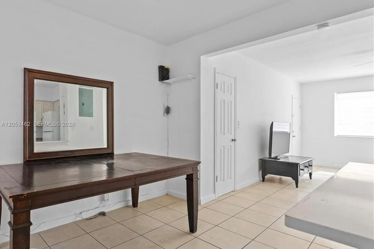 744 85th St #3, Miami Beach: photo 1 of 40